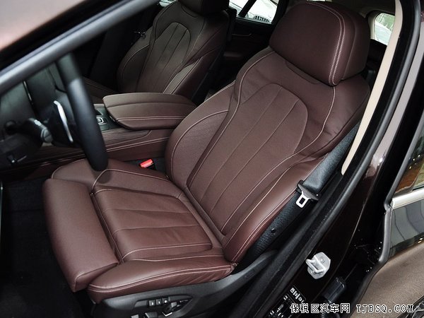 悦享进口宝马X5现车 新年降新X5跃级优惠专案