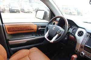 丰田坦途1794版天津港现车 皮卡之巅惠袭津门