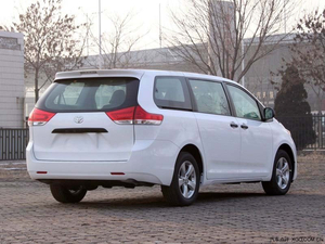 丰田塞纳顶级MPV现车热卖 典雅塞纳年终鼎惠