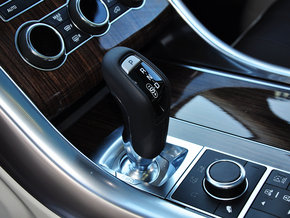 新款路虎揽胜运动版 天津现车新春惊喜超级低价