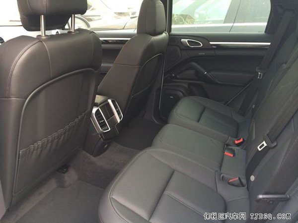 2015款保时捷卡宴柴油版 全景/座椅通风加热现车90万