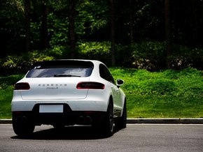 保时捷玛卡现车多彩潮车 灵巧车身抨击最低价