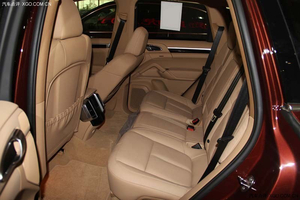 2015款保时捷卡宴 天津自贸区现车限时低价销售