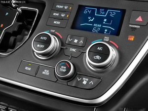 丰田塞纳商务车美规版现车特惠 一步到位的经典