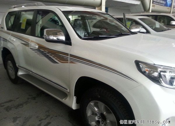 丰田霸道2700现车新年清仓 精彩回馈低价甩