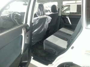 丰田霸道2700现车新年清仓 精彩回馈低价甩