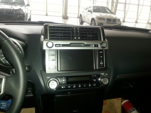 丰田霸道2700现车新年清仓 精彩回馈低价甩