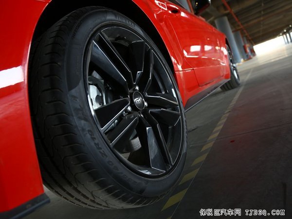 新款福特野马2.3T 感受狂野动力港口现车最低报价