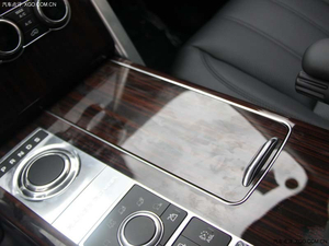 2014款路虎揽胜行政版已到店 现车绝地最低价热销