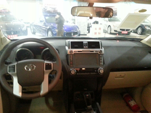 新款丰田霸道2700现车到店 中东版三月倾心超低价