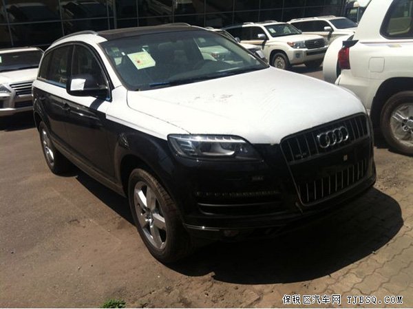 奥迪Q7中东版小功率 七座/天窗/四驱空调现车63万钜惠