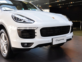 2015款保时捷卡宴现车热卖 绝色Cayenne无限特惠