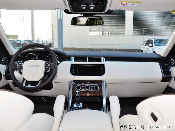 路虎揽胜运动版现车 驾驭新揽运感受低价之旅