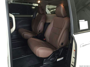 2015款丰田塞纳3.5L顶强悍四驱 新款抵港实惠价