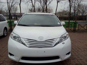 2015款丰田塞纳报价 现车平价享大空间保姆车