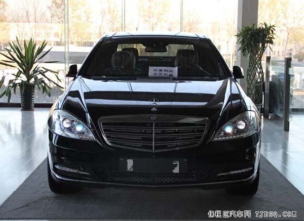 奔驰S级现车全系到店让利 周末乐享低价折扣