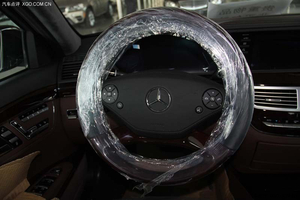 奔驰S级现车全系到店让利 周末乐享低价折扣