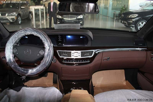 奔驰S级现车全系到店让利 周末乐享低价折扣