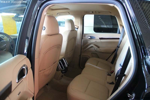 2014款保时捷卡宴美规版 天津现车热卖巨幅优惠