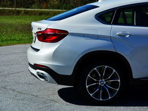 宝马X6进口运动包 现车轻松拥有越野低价王者