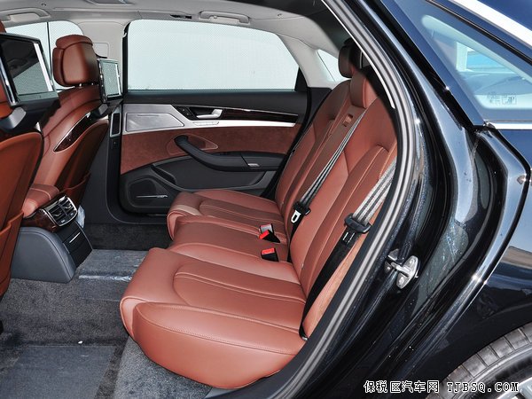 奥迪A8L凌驾都市 天津现车品质享誉世界低价华丽归来