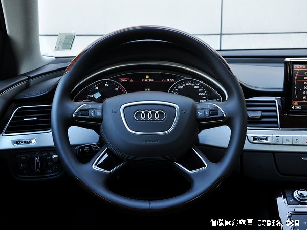 奥迪A8L凌驾都市 天津现车品质享誉世界低价华丽归来