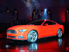 2015款福特野马2.3T 天津港口展厅现车热卖促销