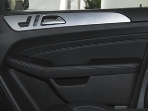 奔驰ML全系天津现车到店 低价延续优惠让利促销