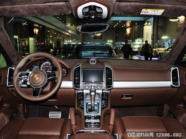 2015款保时捷卡宴现车热卖 冲销量价格冲破底线