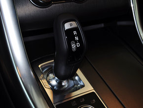 路虎揽胜运动版现车促销 美规揽运现车配置报价