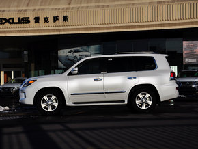 2015款雷克萨斯LX570现车 灵控越野再刷新纪录