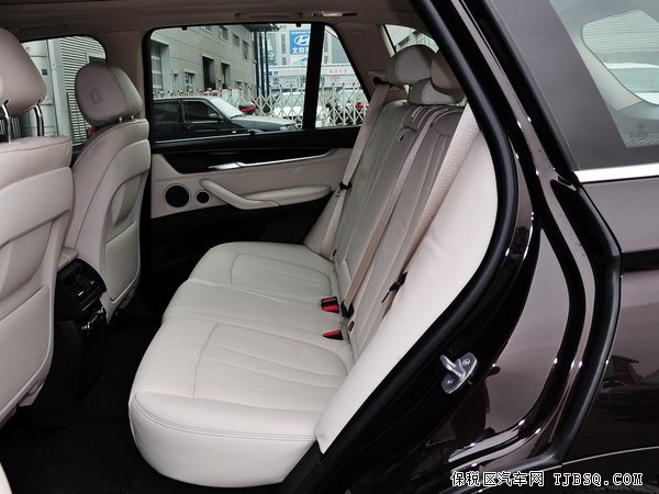 新宝马X5进口现车 高端车型精彩现车最低热卖