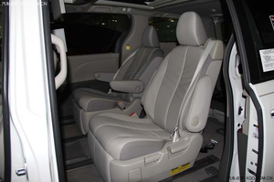 2015款丰田塞纳3.5L商务现车到店 连续最低价格