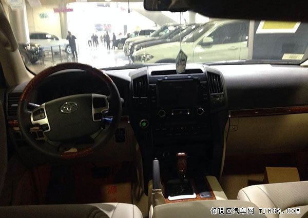 2014款丰田兰德酷路泽4600 中东版现车优惠购