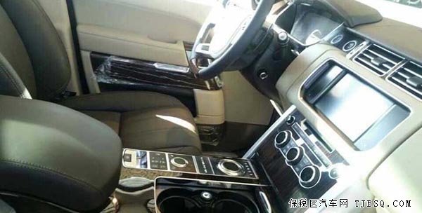 2015款路虎揽胜3.0T 天津港口现车坐拥低价