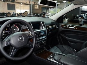 奔驰ML350自贸区惊叹价 限量版动感型现车热卖