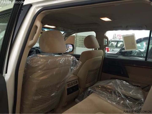 丰田酷路泽4000中东版报价 天津港现车优惠购