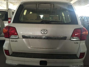 丰田酷路泽4000中东版报价 天津港现车优惠购