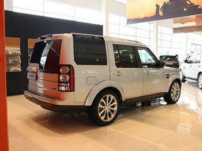 新款路虎发现四美规版 天津现车彰显奢华与尊贵