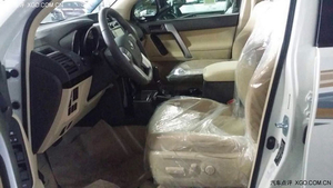 丰田霸道2700中东版现车热销 天津港钜惠来袭