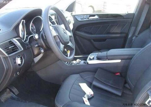 2015款奔驰GL450天假现车 超级低价现车惊喜惠