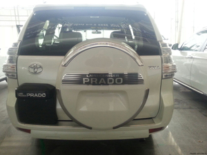 丰田霸道2700中东版勇猛剽悍 四月狂降价突袭