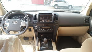 2015款丰田酷路泽4000 中东版现车惊喜低折惠