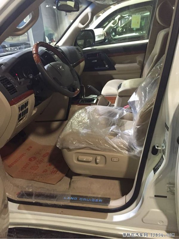 2014款丰田酷路泽4600中东版 导航/吸顶DVD现车95万