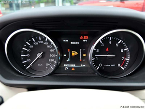 15款路虎揽胜运动版 天津港现车低价撼世来袭