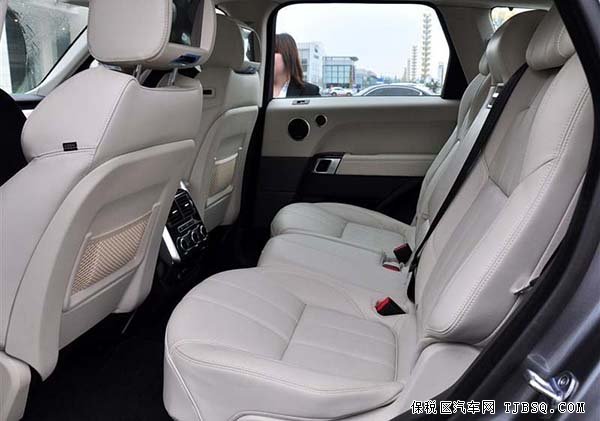 2015款路虎揽胜运动版3.0 汽油版天津现车促销