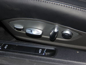 保时捷911中规版现车让利 激情售价四月最低价