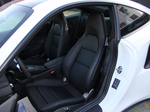 保时捷911中规版现车让利 激情售价四月最低价