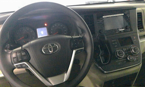 15款丰田塞纳商务车 天津自贸区现车特惠呈现