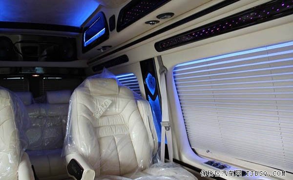 GMC商务之星5.7米四驱房车惠动全城 天津现车热卖